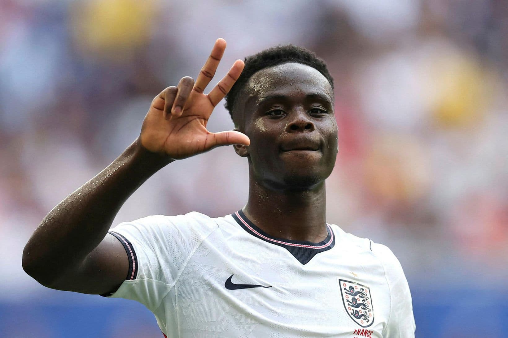 Bukayo Saka skorar þrennu
