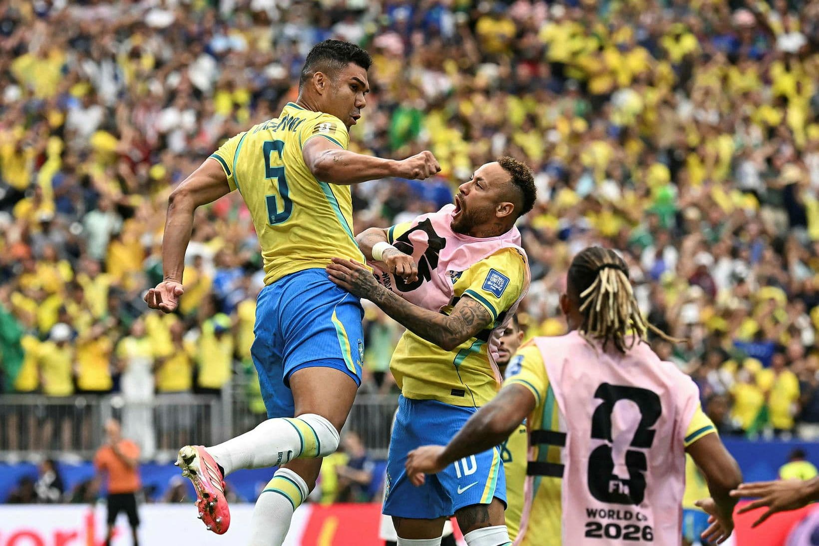 Spennandi fótboltaleikur: Brasilía á móti Japan