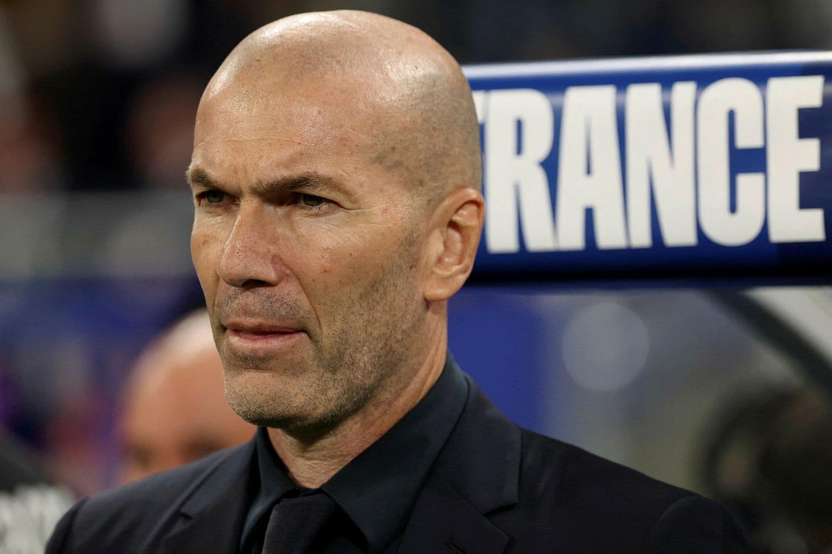Zidane leitar að góðum bakvörðum