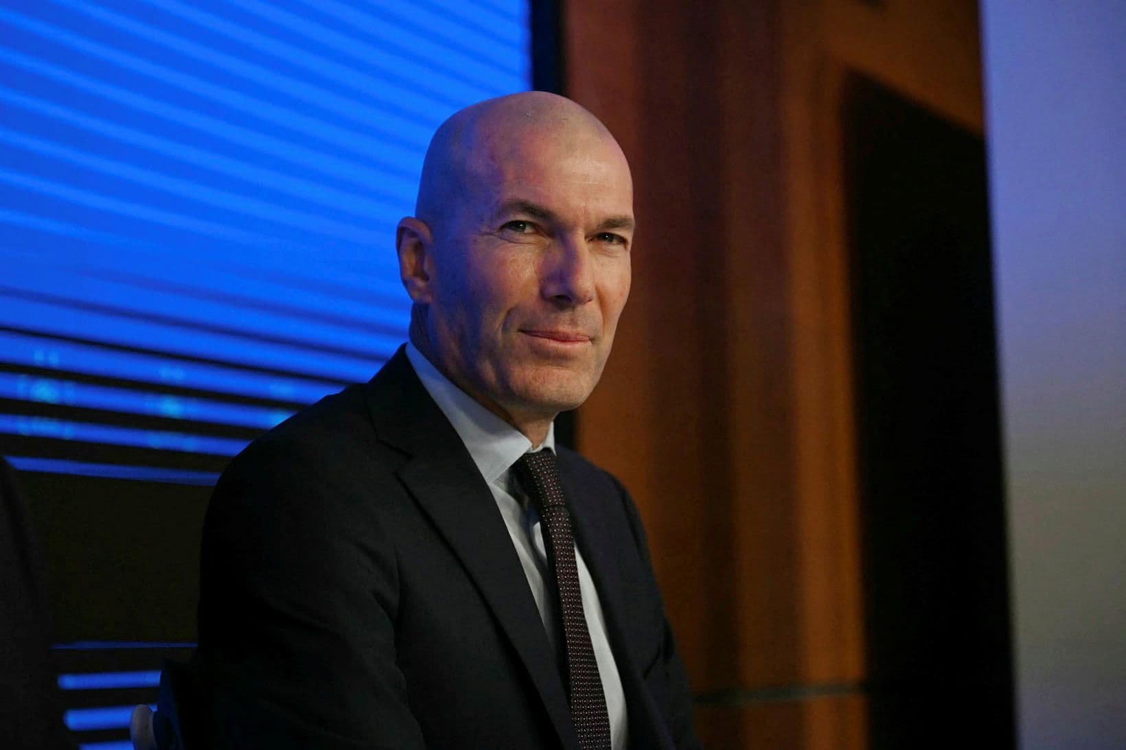 Zidane verður þjálfari Frakklands