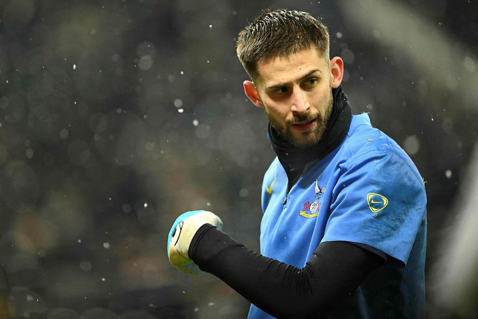 Guglielmo Vicario skilinn eftir heima