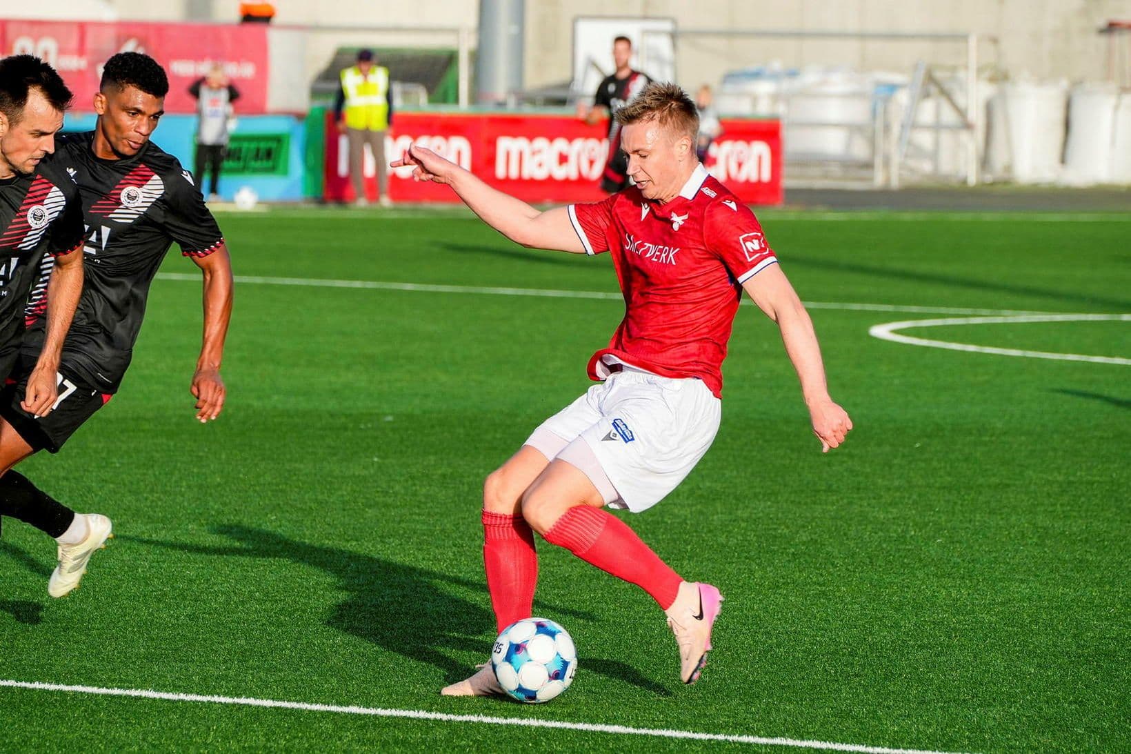 Valur vinnur stórsigur á Þór frá Akureyri