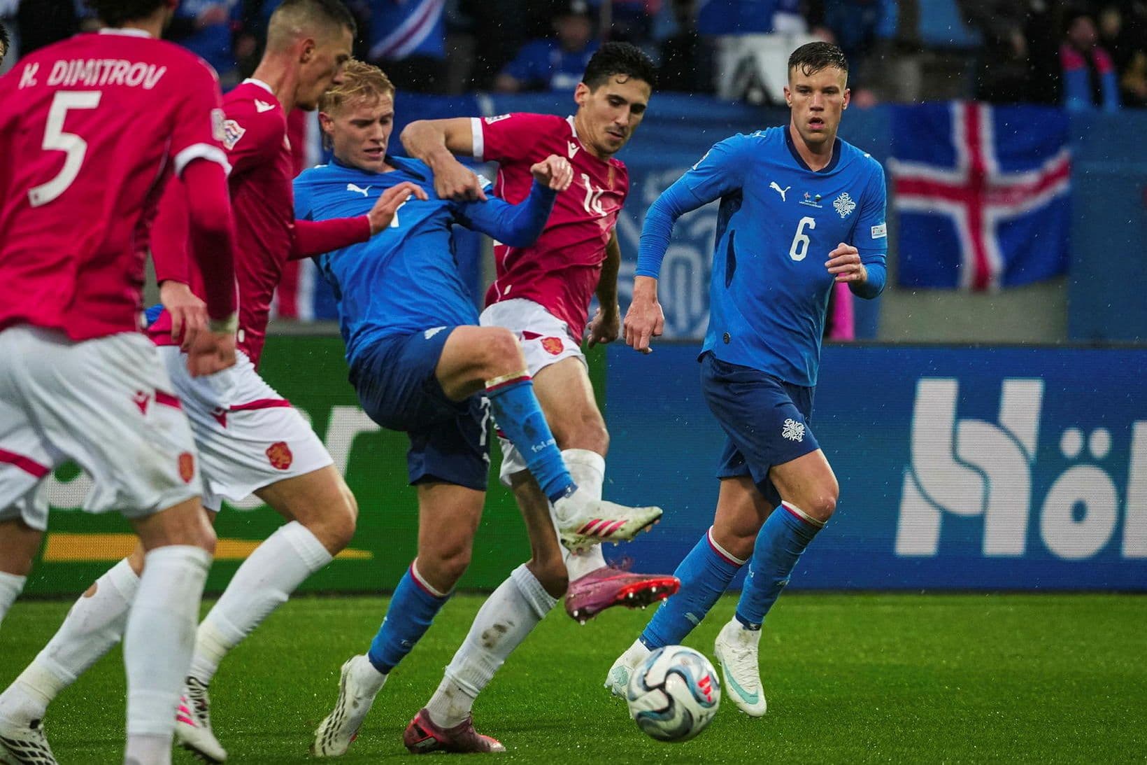 Ísland vinnur Búlgaríu 3:0