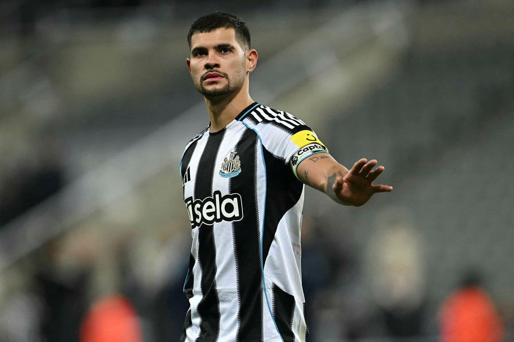 Newcastle vill halda Bruno