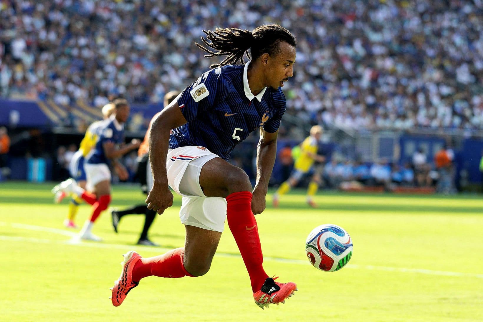 Arsenal fylgist með Jules Koundé