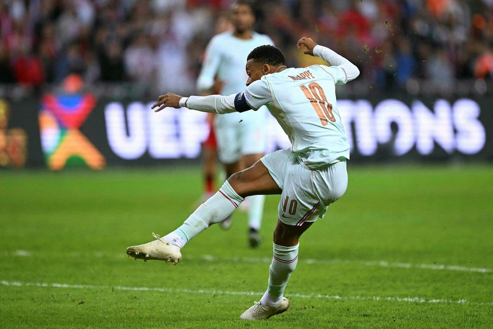Mbappé skorar sigurmark fyrir Frakka