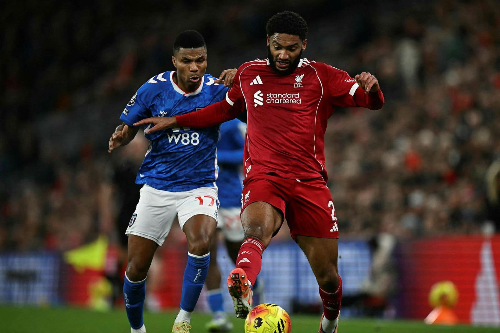 Liverpool vinnur Sunderland en glímir við meiðsli