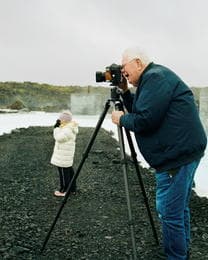Mats Wibe Lund ljósmyndar í Bláa Lóninu