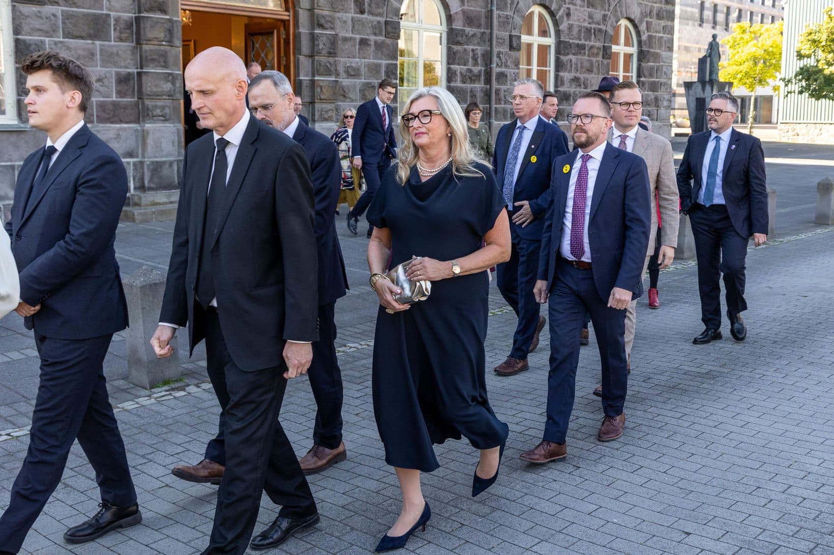 Litrík föt á Alþingi