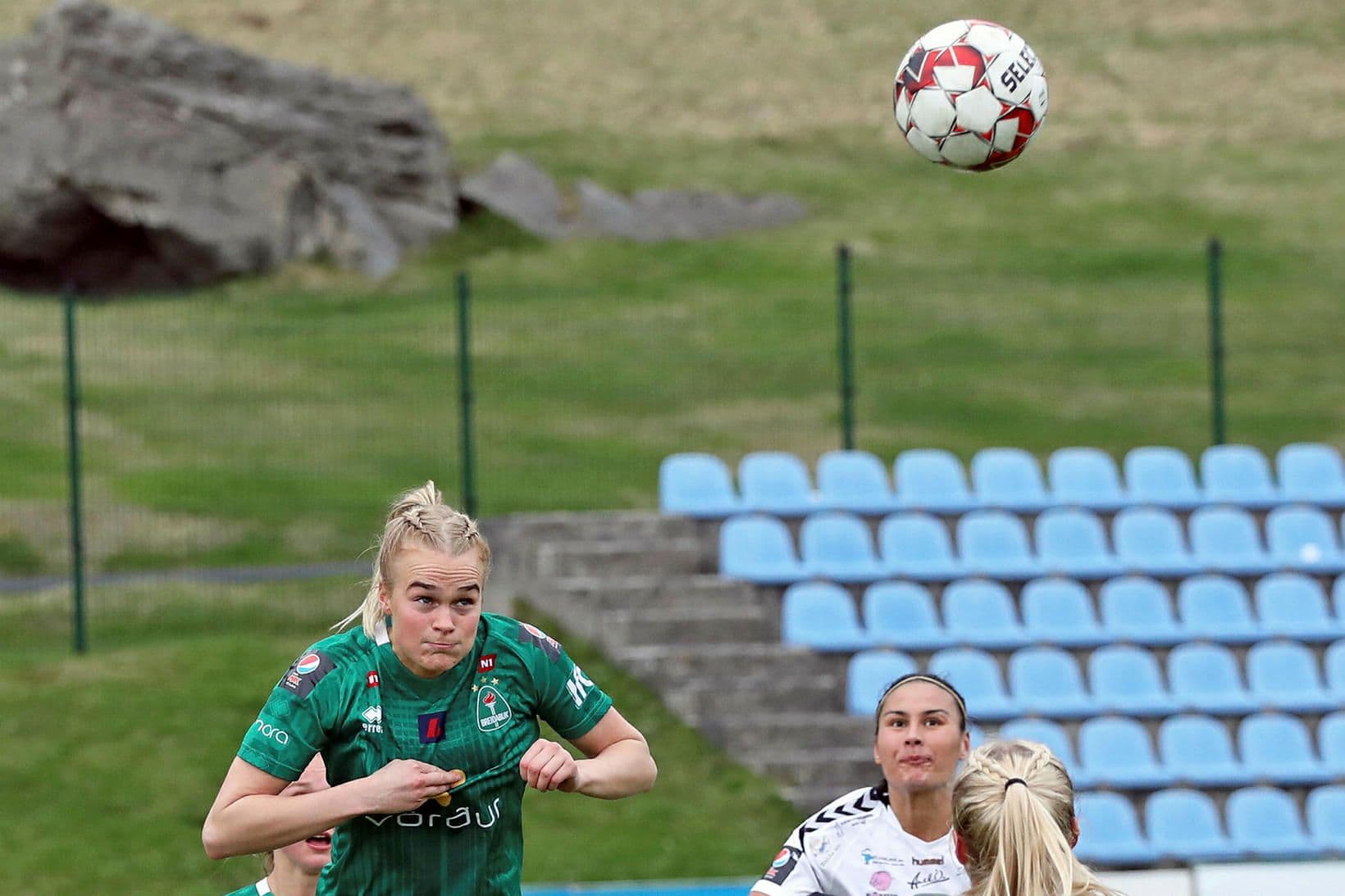 Heiðdís spilar aftur fótbolta