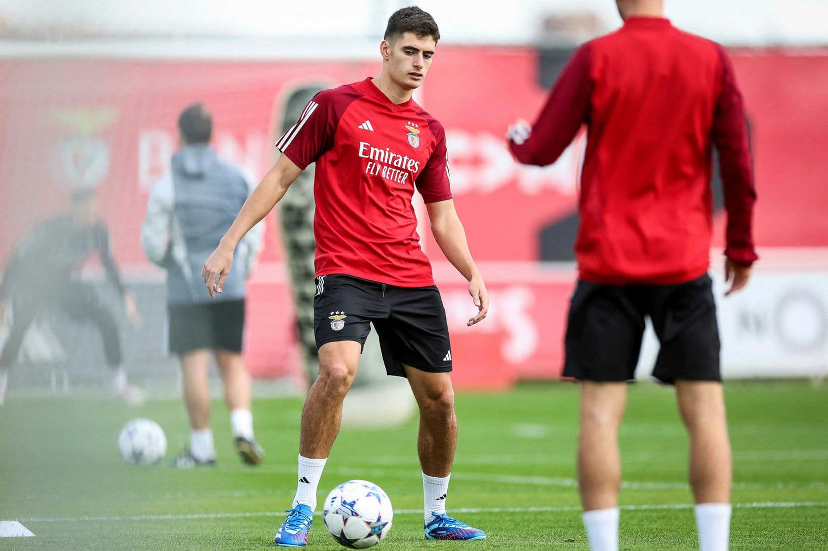 António Silva fer til Bournemouth